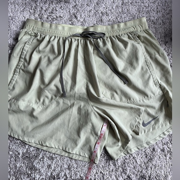 Nike Men's Dri-FIT 5 Inch Brief-Lined Running Shorts - Picture 7 of 7